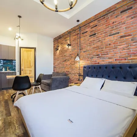 Secret Hotel 3*