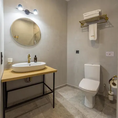 Secret Hotel
